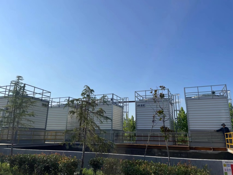 湖南菱宇方形逆流式鈑金冷卻塔調試成功,菱宇冷卻塔正常運行